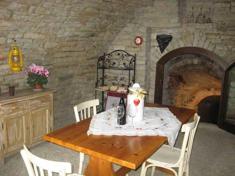 Agriturismo Cascina Serra Cossano Belbo Zewnętrze zdjęcie